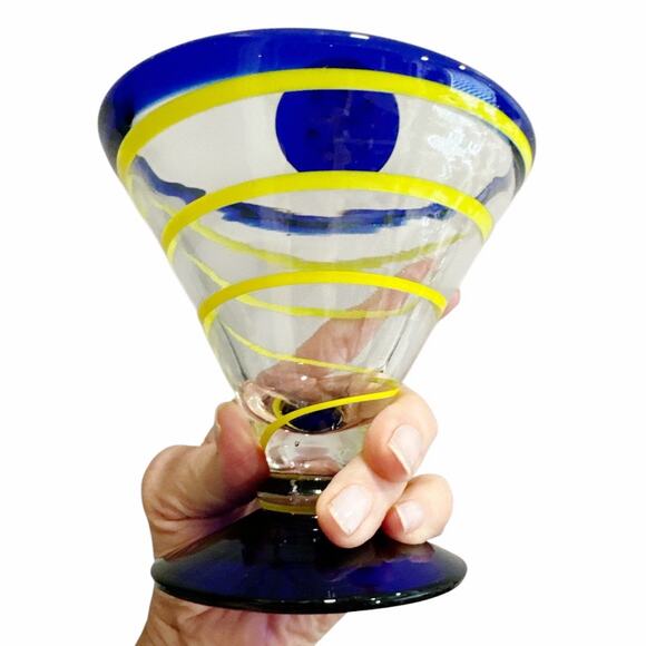 Kosta Boda Set of 2 Hand Blown Martini Cocktail Glasses Royal Caribbean - Picture 5 of 9